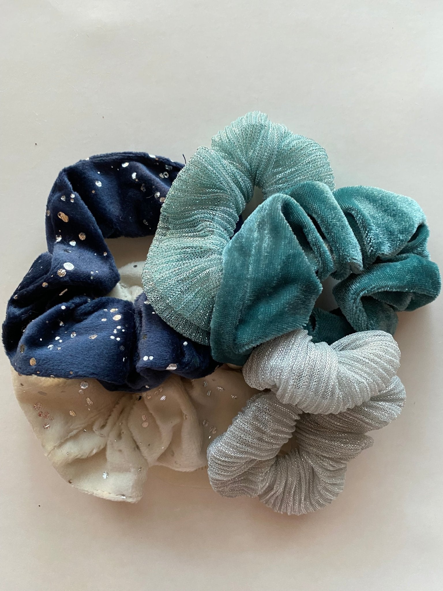 5 Assorted Scrunchies - Green - Libra MoonAccessory