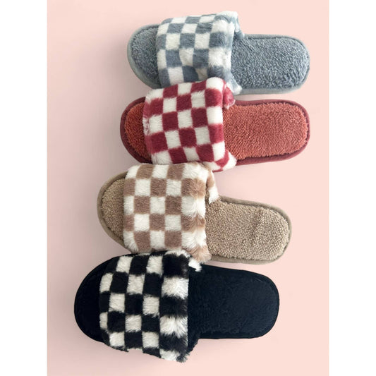 Checkered Pattern Cozy Slippers